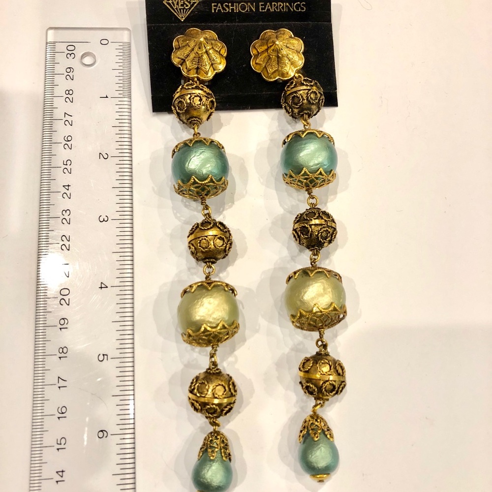 1980s Vintage Earrings - Picture 1 of 2